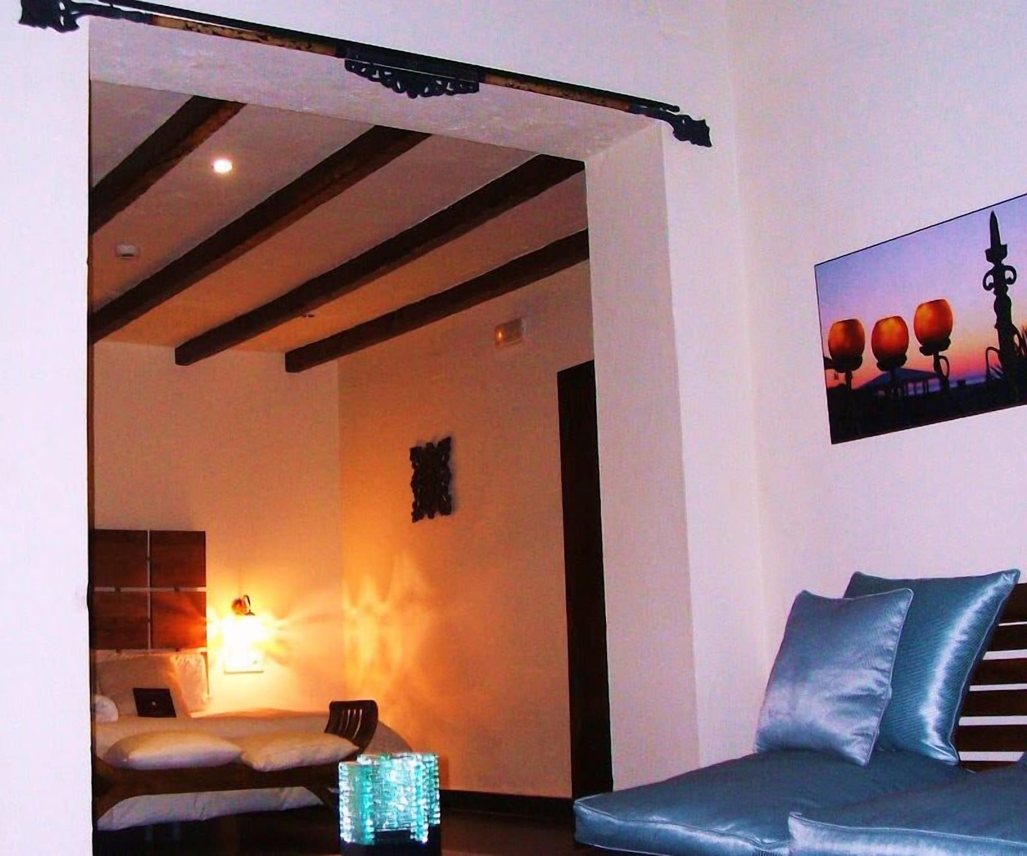 Hotel Boutique Varadero ساهارا ذي لوس أتونِس المظهر الخارجي الصورة